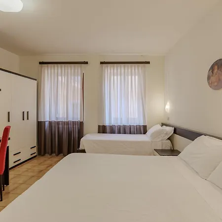 Torre Hotel Garda (Verona)