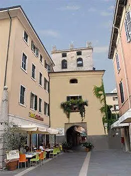 Torre 3* Garda (Verona)