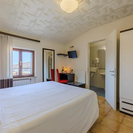Torre 3* Garda (Verona)