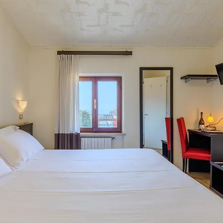 Torre 3* Garda (Verona)