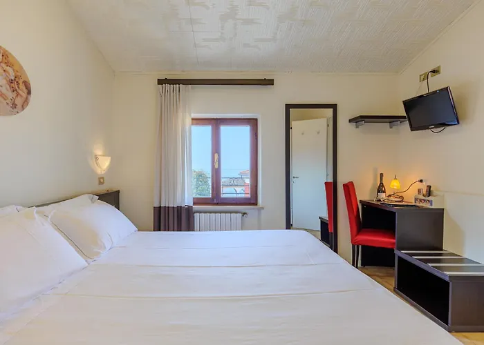 Torre 3* Garda (Verona)